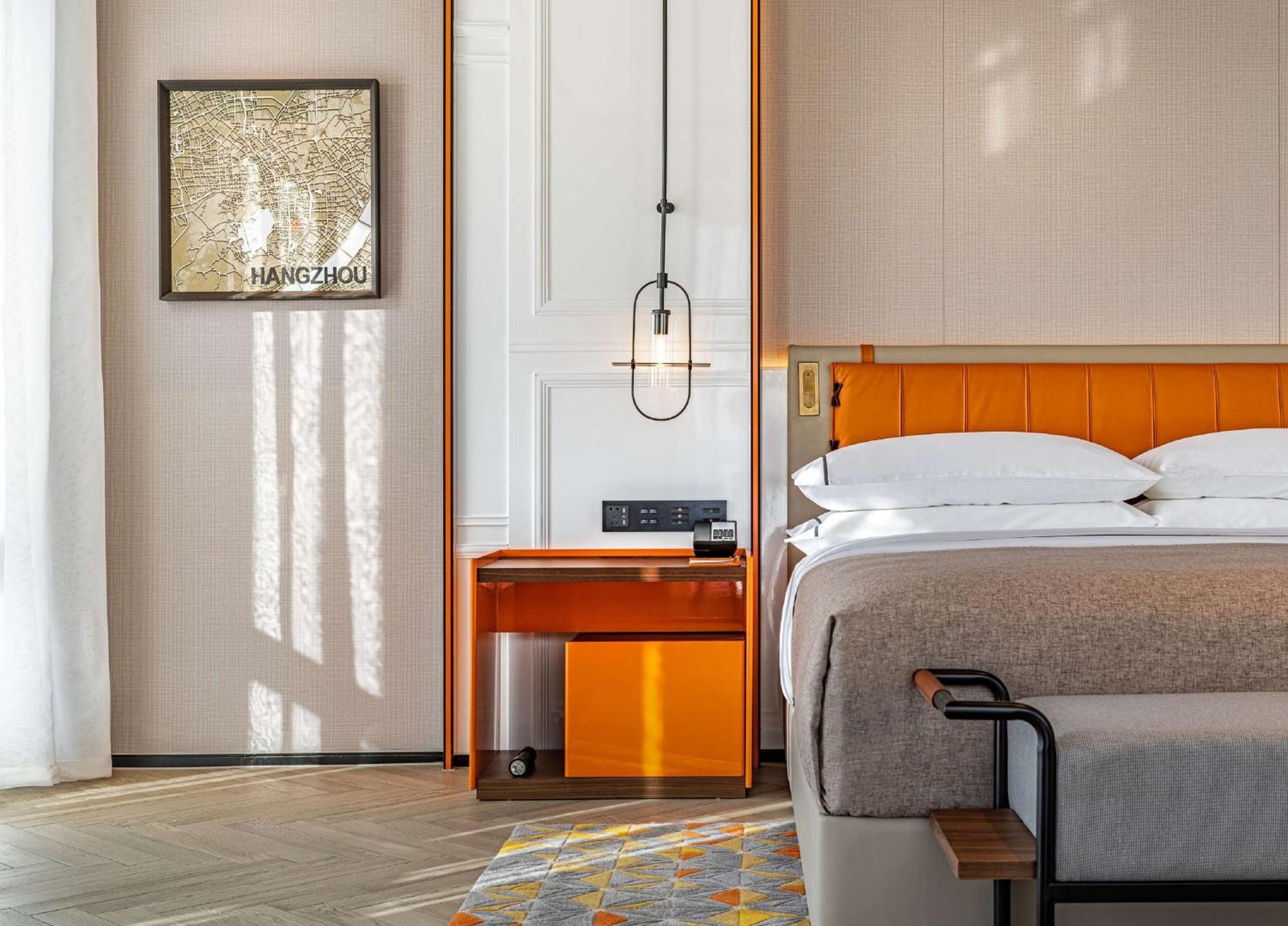 Hotel Canopy By Hilton West 4*
